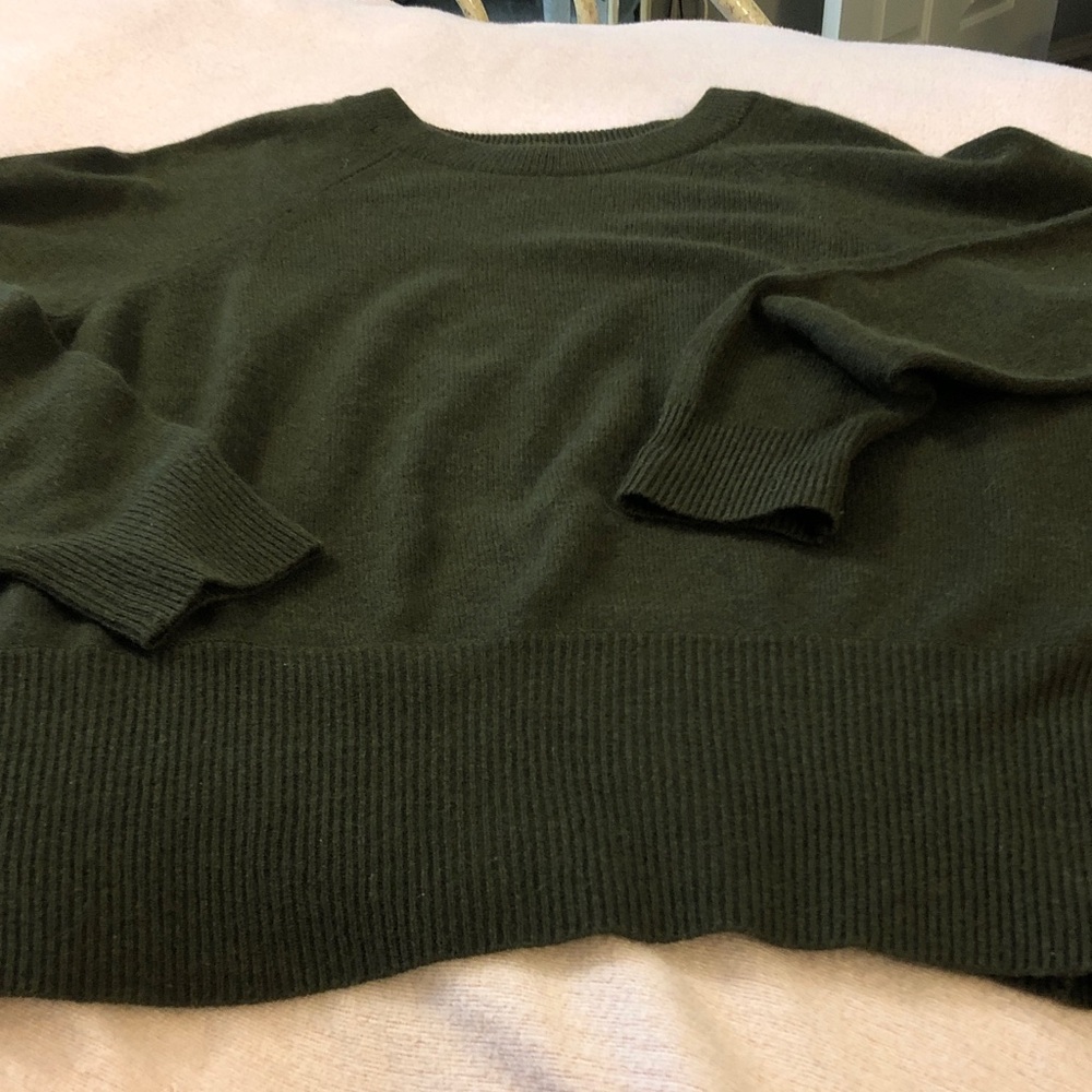 Frame Denim Dark Olive Scoop Neck Knit Sweater